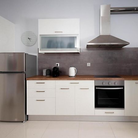 Twin Lofts Ταξιαρχών, A Kalamatastay Property Exterior foto