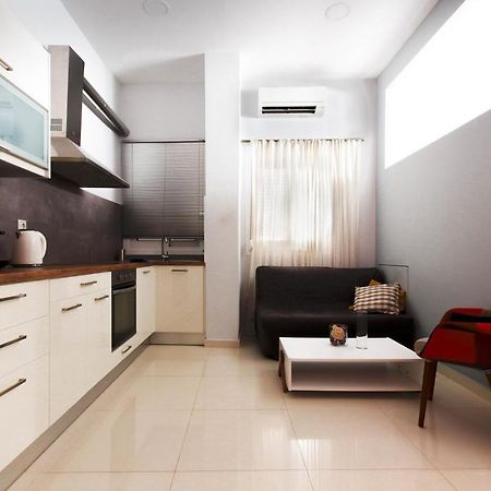 Twin Lofts Ταξιαρχών, A Kalamatastay Property Exterior foto